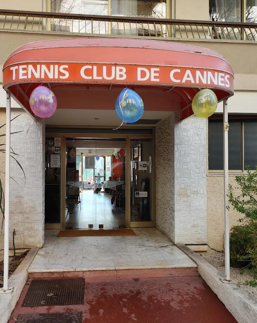 Superbe Studio Pour Congres Au Coeur De Cannes